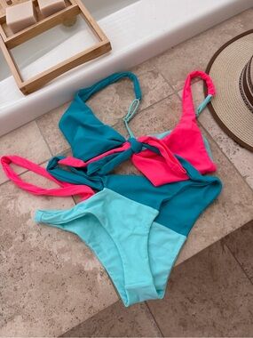 Beach bunny , Colorblock Pink & Teal two Piece Swim. NWOT